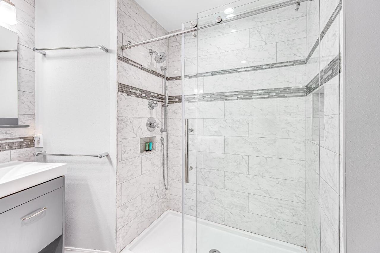 5 Bed 2 Bath Vacation Home In Дестін Екстер'єр фото